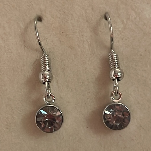 1” silver tone & bezel set clear Austrian crystal dangle drop earrings - Picture 2 of 13
